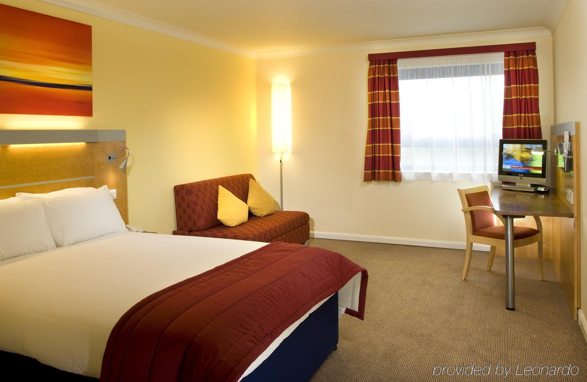 Holiday Inn Express London Golders Green, An Ihg Hotel Финчли Номер фото