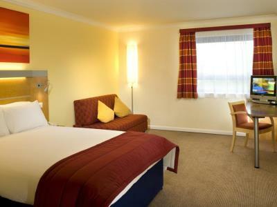 Holiday Inn Express London Golders Green, An Ihg Hotel Финчли Экстерьер фото