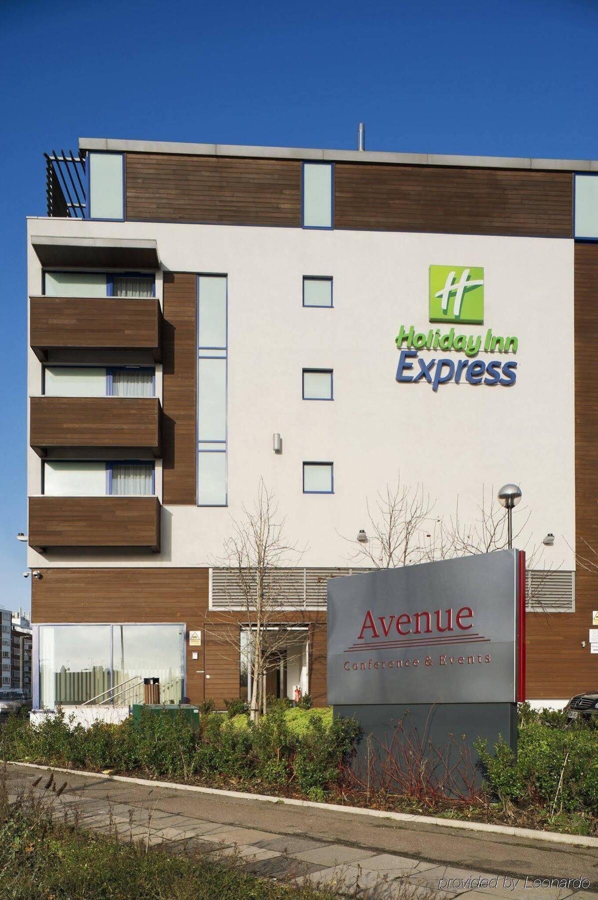 Holiday Inn Express London Golders Green, An Ihg Hotel Финчли Экстерьер фото