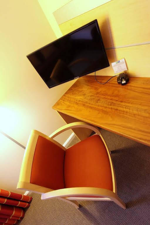 Holiday Inn Express London Golders Green, An Ihg Hotel Финчли Экстерьер фото
